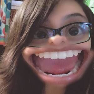 Meet your Posher, Ari